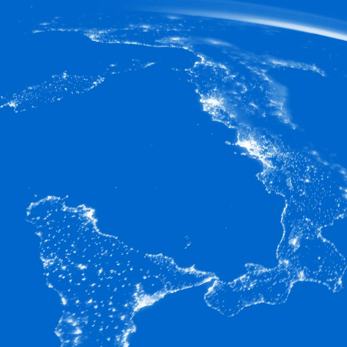Italia da satellite di notte, foto NASA