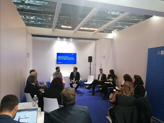 uno foto di uno dei tavoli di confronto con le amministrazioni comunali