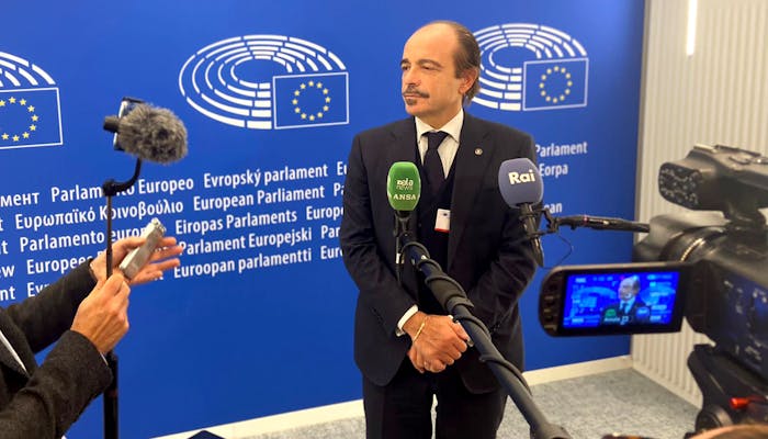 Foto sottosegretario Alessio Butti all'intervista meeting Ansa Bruxelles