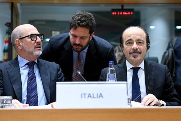 Foto sottosegretario Alessio Butti all'intervento Consiglio Europeo Foto sottosegretario Alessio Butti all'intervento Consiglio Europeo