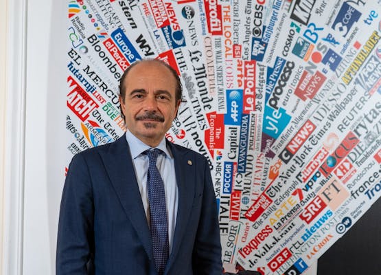 Foto del Sottosegretario Alessio Butti per intervista "La Provincia"